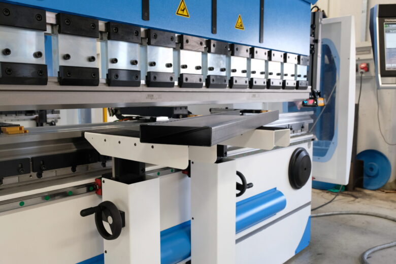 PFO Series Farina Pressbrakes - Image 8