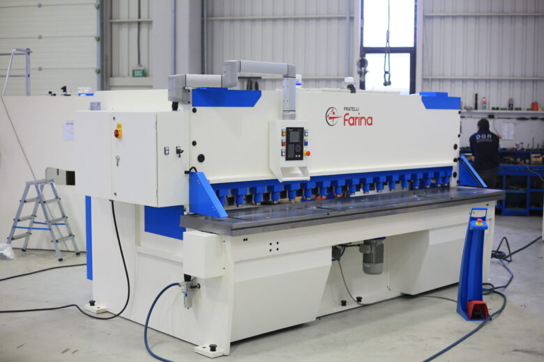 CFO Series Farina Heavy Duty Guillotine Shears - Image 2